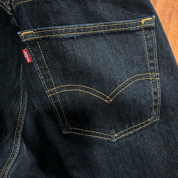 Levi’s 505 Jeans - Picture 3 of 5